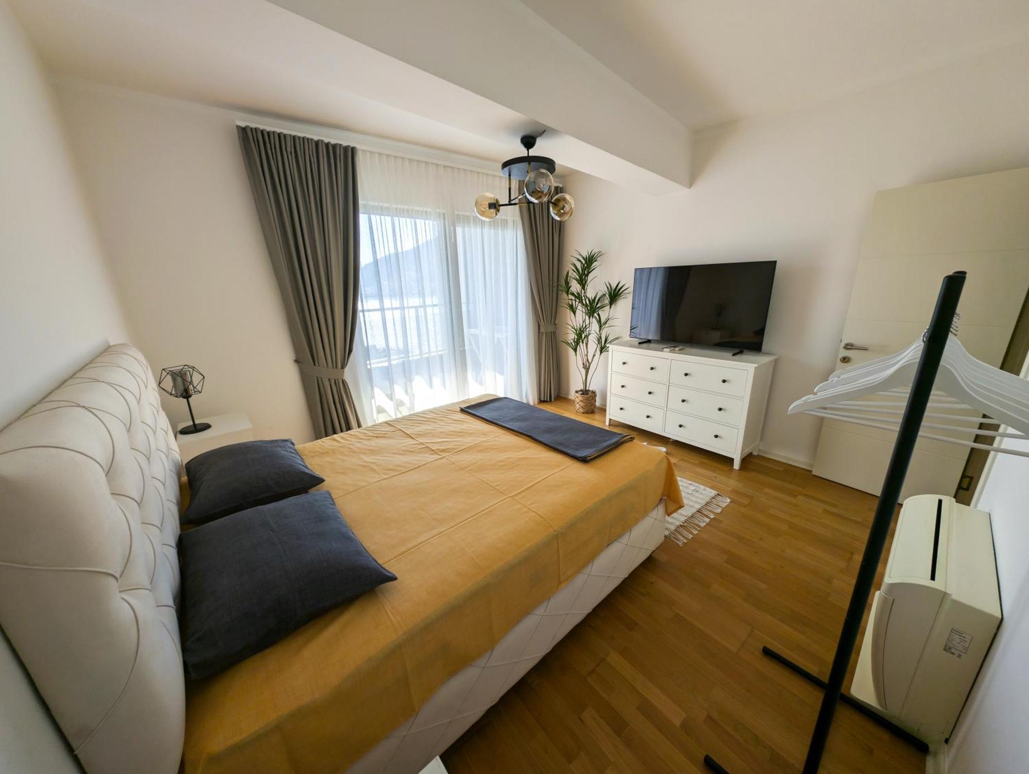 Lux Apartments Harmonia Budva Bagian luar foto