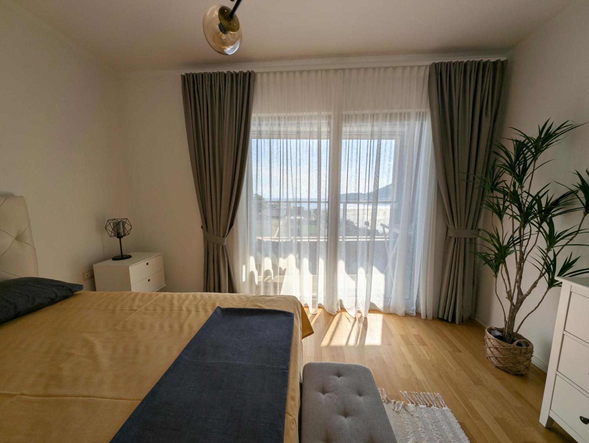 Lux Apartments Harmonia Budva Bagian luar foto