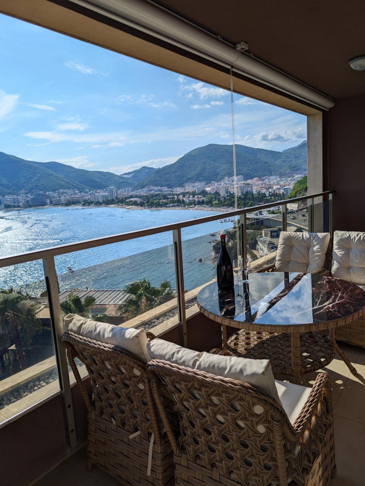 Lux Apartments Harmonia Budva Bagian luar foto