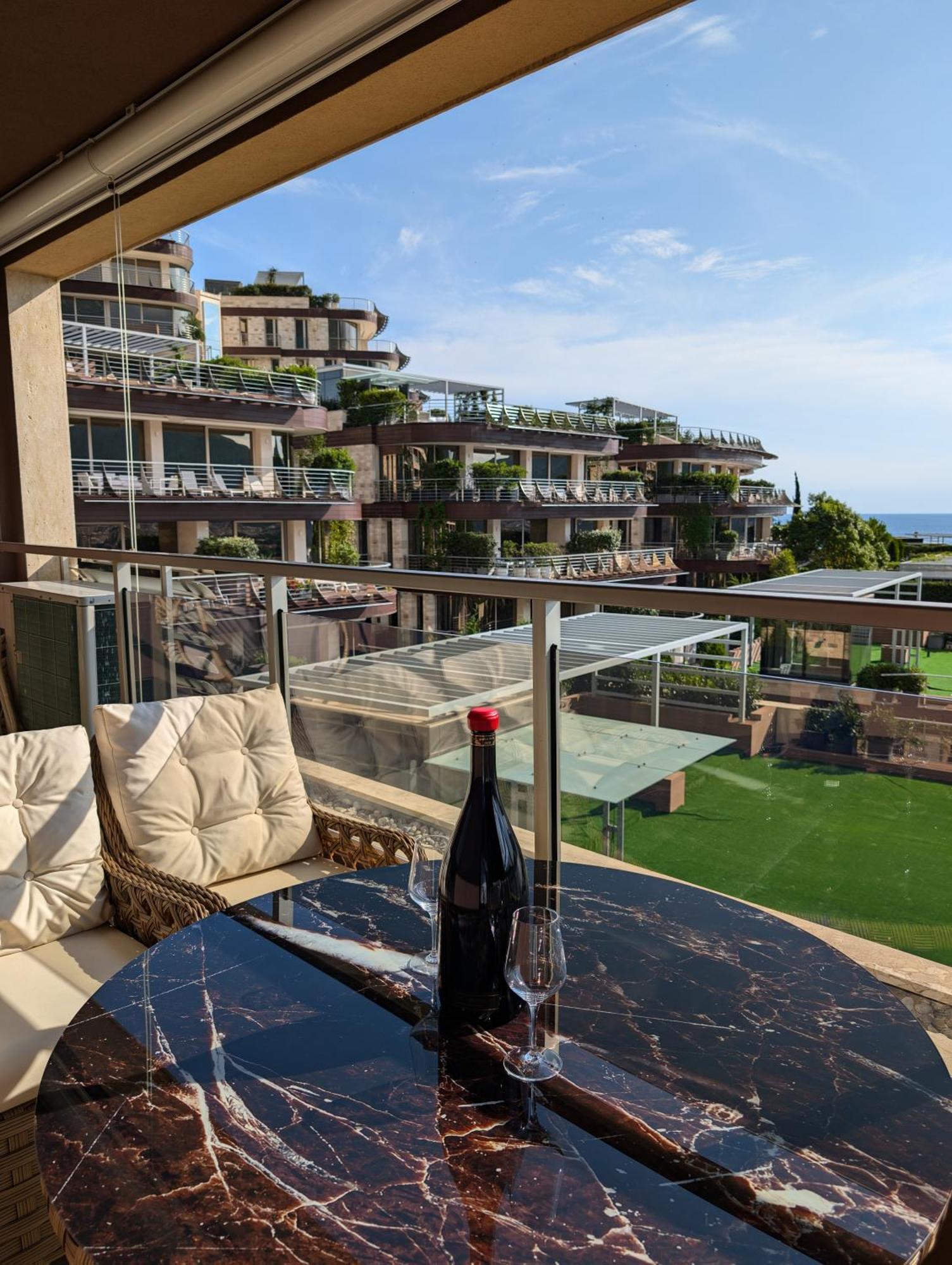 Lux Apartments Harmonia Budva Bagian luar foto