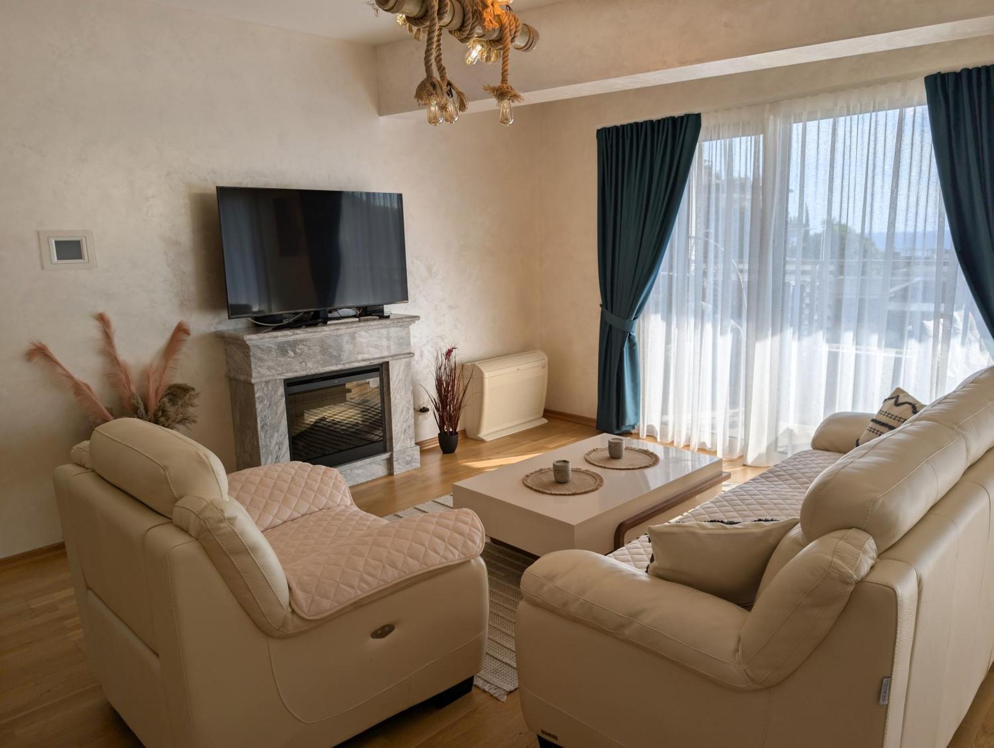 Lux Apartments Harmonia Budva Bagian luar foto