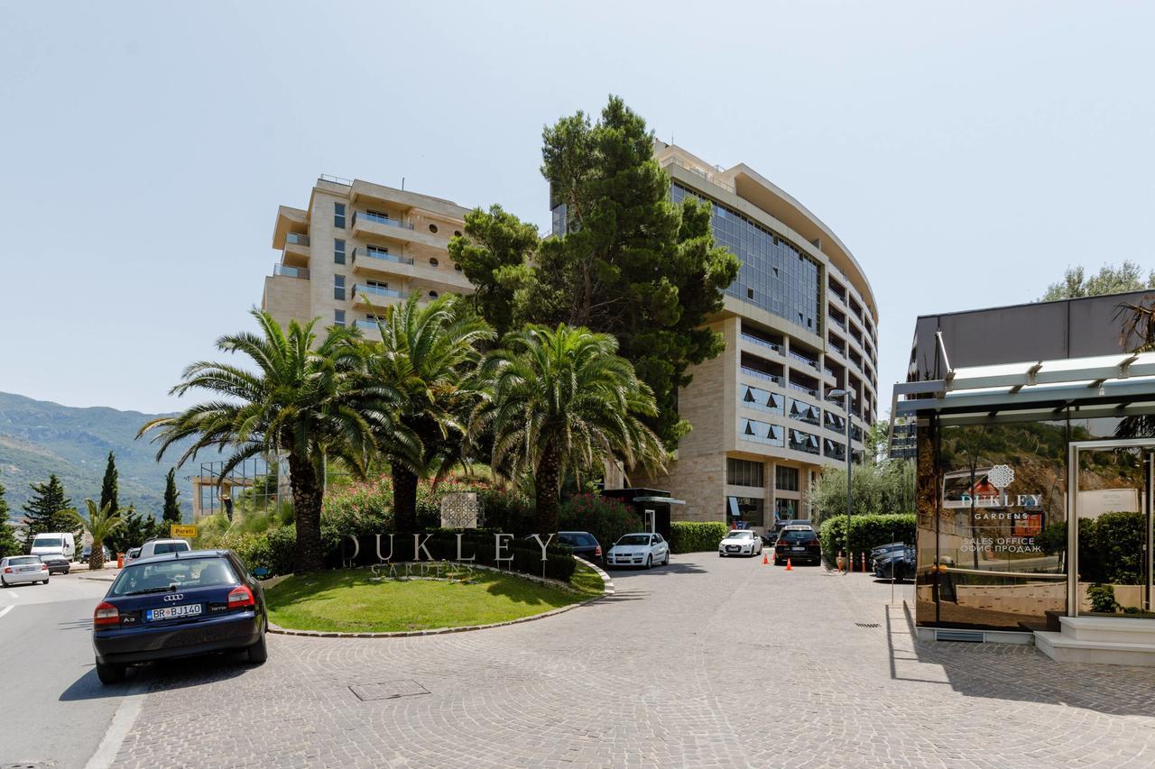 Lux Apartments Harmonia Budva Bagian luar foto